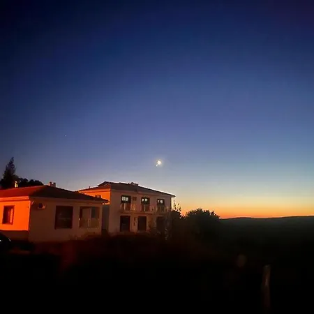 Troilus Park House エジェアバト