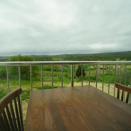 Troilus Park House ホテル