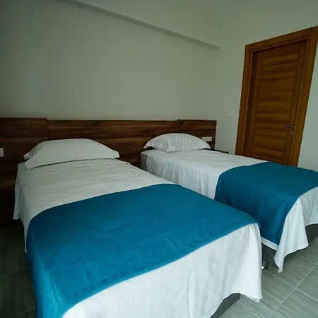 Troilus Park House エジェアバト