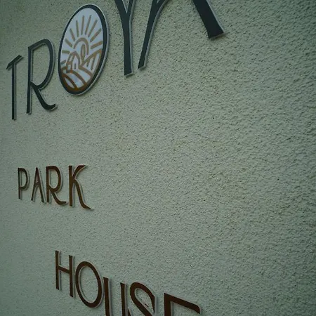 Hotel Troilus Park House 3*