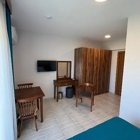 Hotel Troilus Park House
