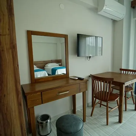 Troilus Park House エジェアバト