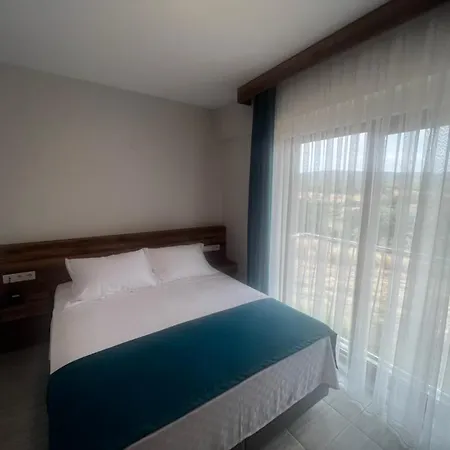 Troilus Park House 3* 埃杰阿巴德