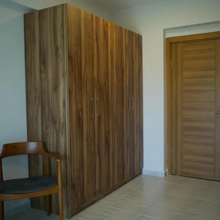 Troilus Park House 酒店 埃杰阿巴德