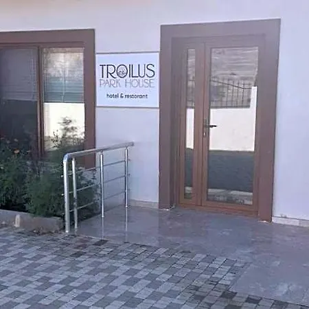 Troilus Park House 3* Eceabat