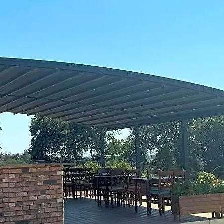 Hotel Troilus Park House