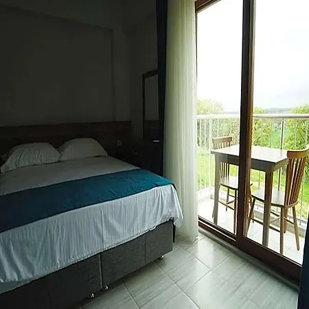 Troilus Park House 3*