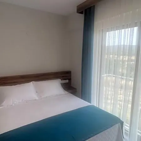 Hotel Troilus Park House