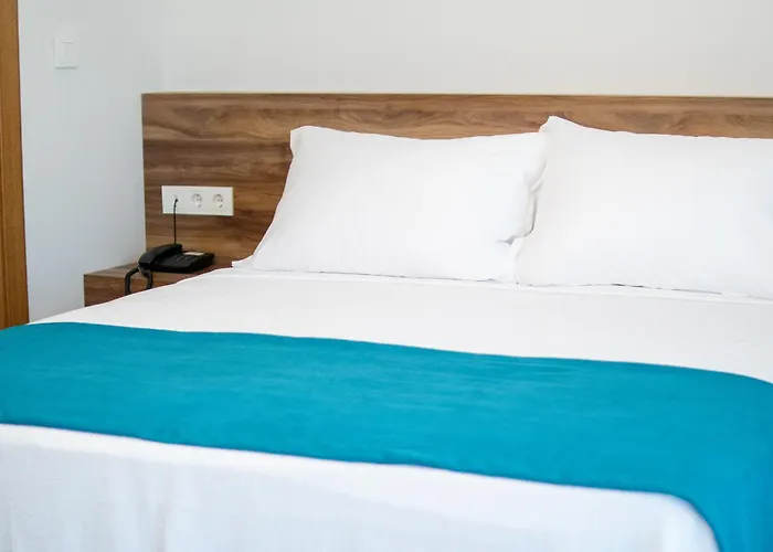 Troilus Park House 호텔 에체밧